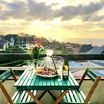 2/3 Pieces - Balcon Vue Mer - Parking